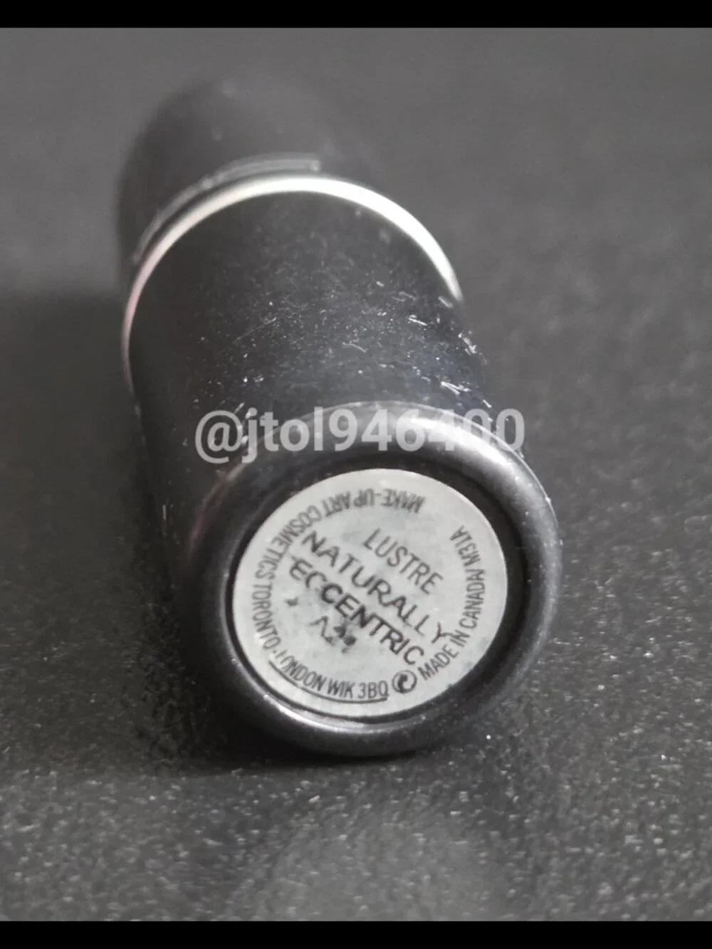Mac Naturally Eccentric Lipstick